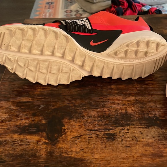 Nike Golf Shoes. Sz 11. Molded bottoms - Picture 6 of 6